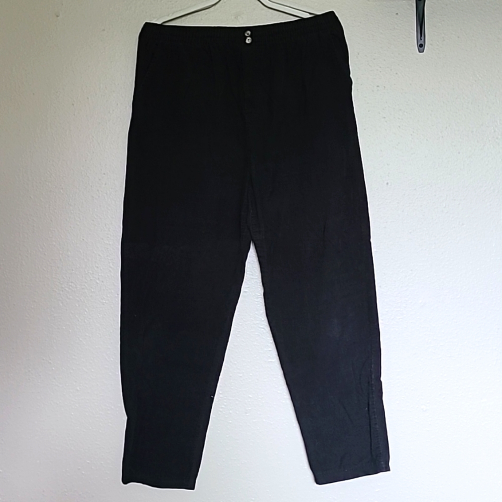 Bobbie Brooks Size 16 Black Corduroy Pants